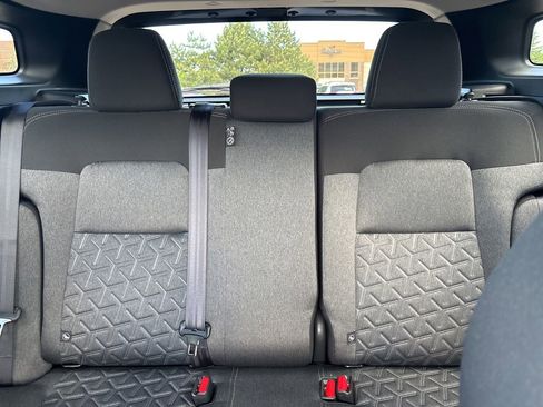 Certified 2025 Nissan Kicks SV w/ SV Premium Package AWD/4WD image 28