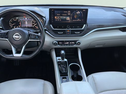 Used 2023 Nissan Altima 2.5 SL AWD/4WD image 4