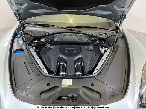 Used 2022 Porsche Panamera 4S w/ Premium Package image 11