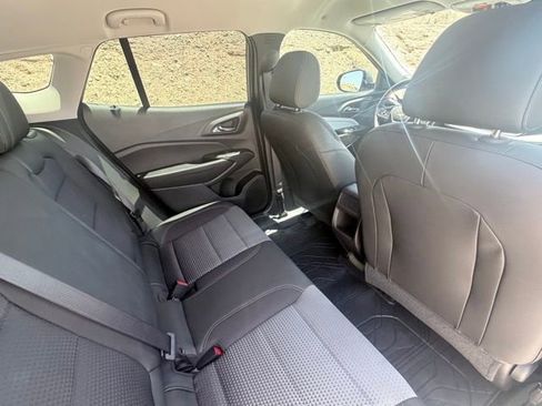 Used 2025 Chevrolet Trax LT w/ Driver Confidence Package FWD image 26