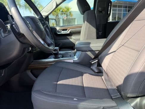 Used 2025 Chevrolet Silverado 1500 LT Trail Boss image 9