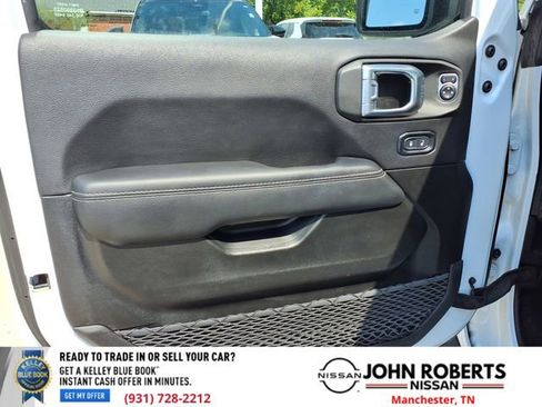 Used 2022 Jeep Wrangler Unlimited Sahara w/ Cold Weather Group image 6