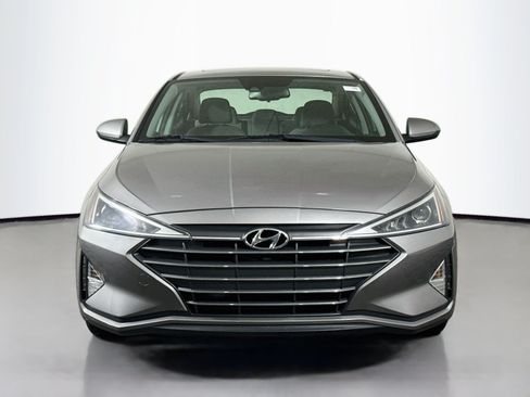 Used 2020 Hyundai Elantra Value Edition FWD image 2