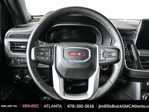 Used 2024 GMC Yukon SLT image 11
