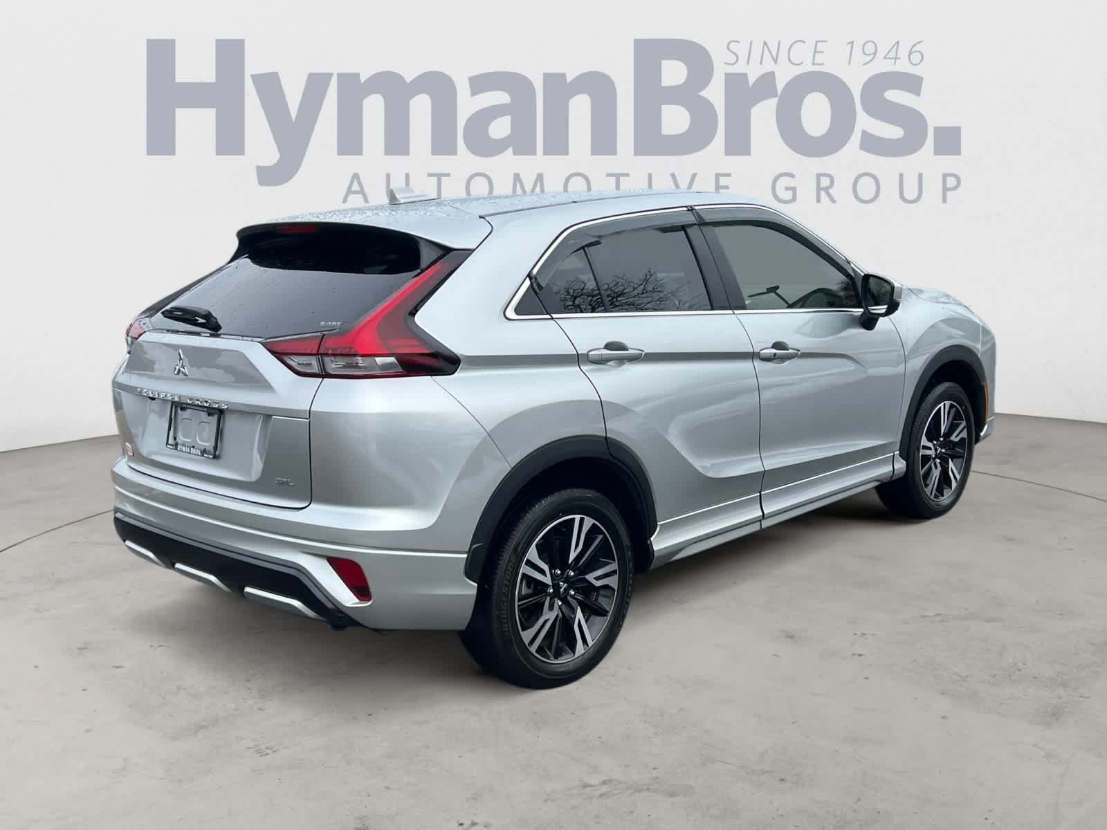 Used 2023 Mitsubishi Eclipse Cross SEL AWD/4WD image 3