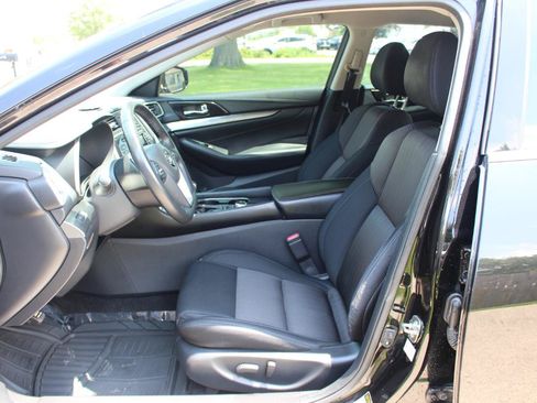 Used 2019 Nissan Maxima 3.5 S w/ Floor Mat Group FWD image 14