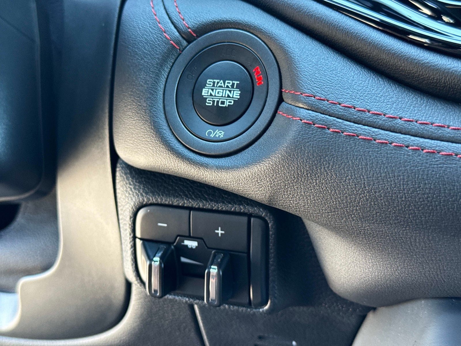 Certified 2025 Dodge Durango GT AWD/4WD image 29
