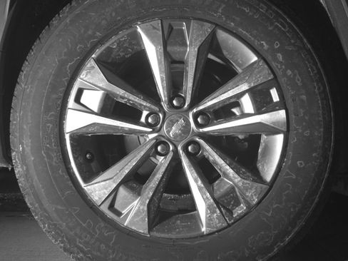 Used 2025 Chevrolet Equinox LT image 15