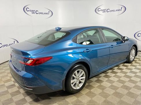 Certified 2025 Toyota Camry LE w/ Convenience Package AWD/4WD image 7
