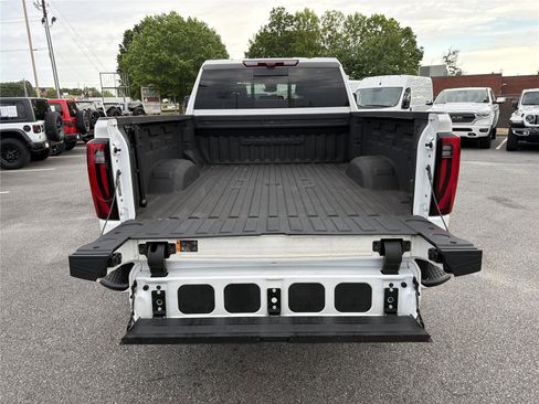 Used 2024 GMC Sierra 2500 Denali w/ Denali Reserve Package AWD/4WD image 18