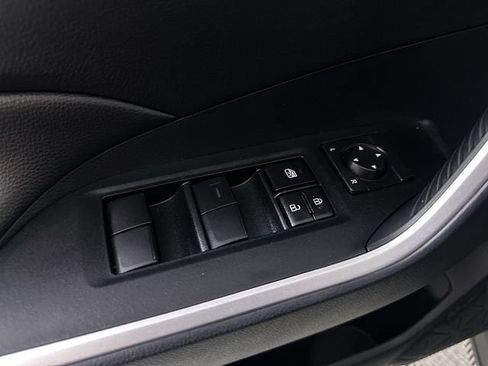 Used 2025 Toyota RAV4 LE AWD/4WD image 24