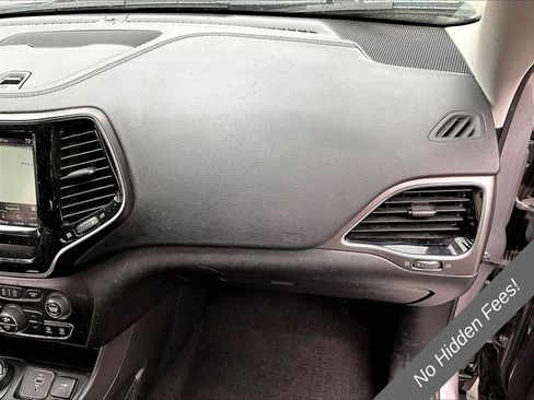 Used 2020 Jeep Cherokee Limited AWD/4WD image 13