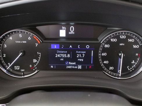 Used 2023 Cadillac XT4 Luxury w/ Cold Weather Package AWD/4WD image 23
