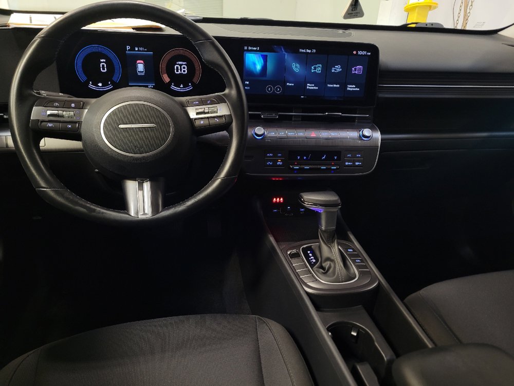 Used 2025 Hyundai Kona SEL FWD image 22