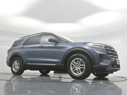 Used 2025 Ford Explorer Active