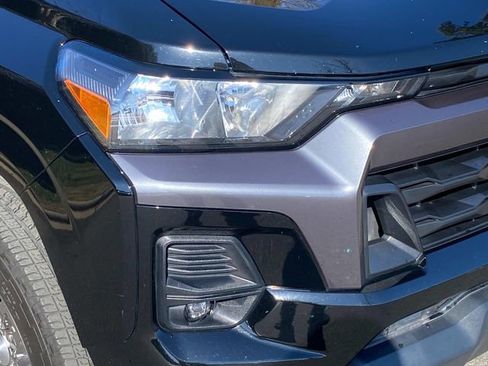 Used 2023 Chevrolet Colorado LT w/ LT Convenience Package image 4