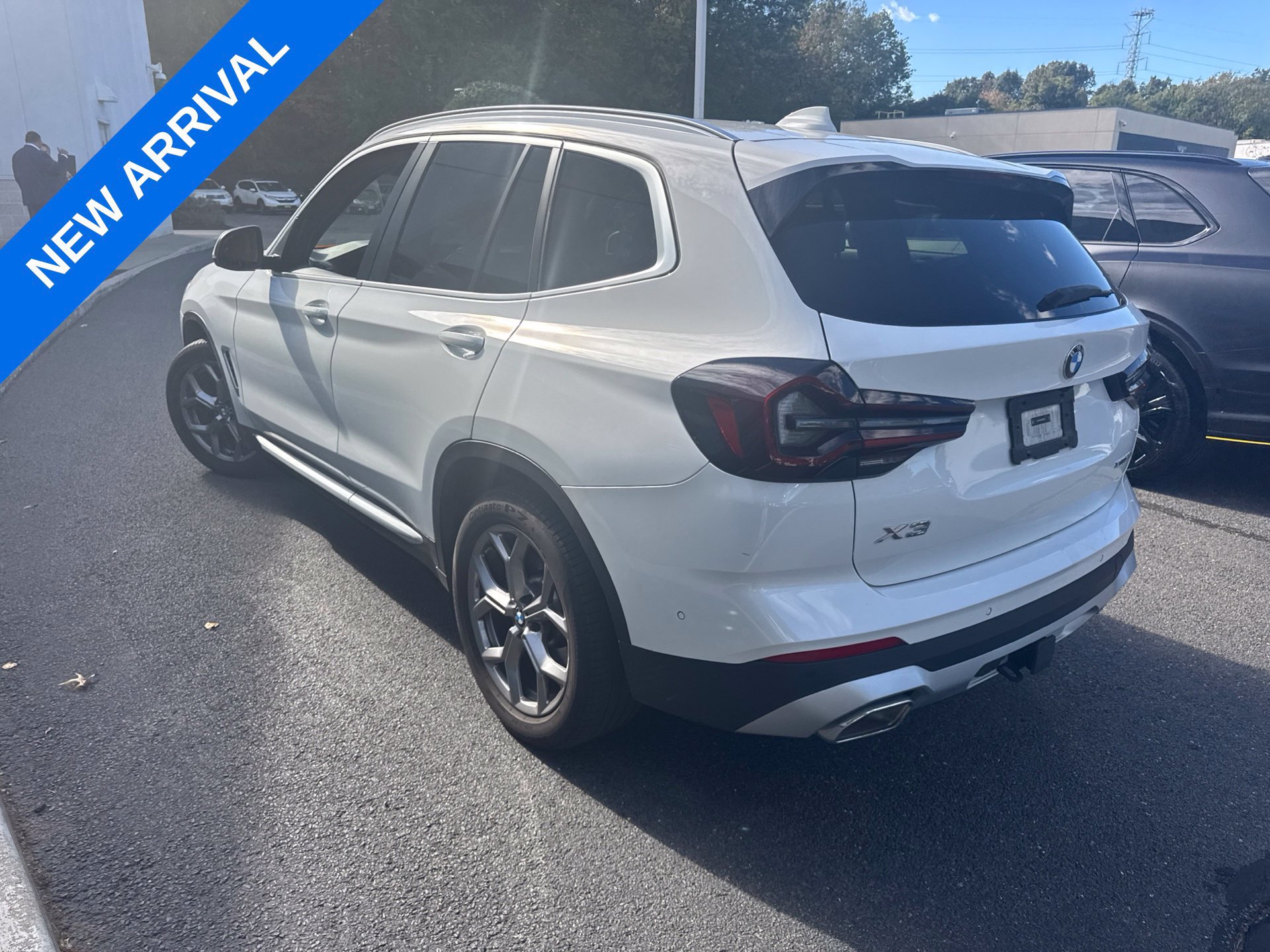 Used 2024 BMW X3 xDrive30i w/ Premium Package w/ZPA AWD/4WD image 4