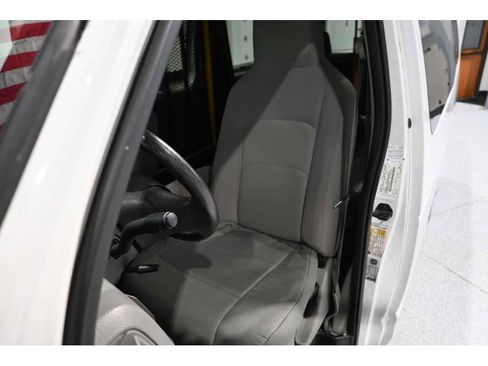Used 2012 Ford E-350 and Econoline 350 XLT image 14