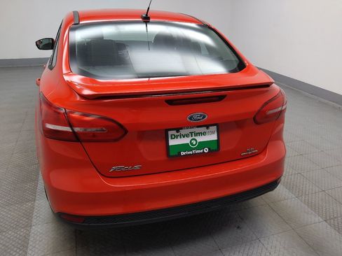 Used 2015 Ford Focus SE w/ Equipment Group 201A FWD image 6