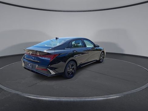 New 2026 Hyundai Elantra SEL Sport Premium w/ Cargo Package FWD image 9