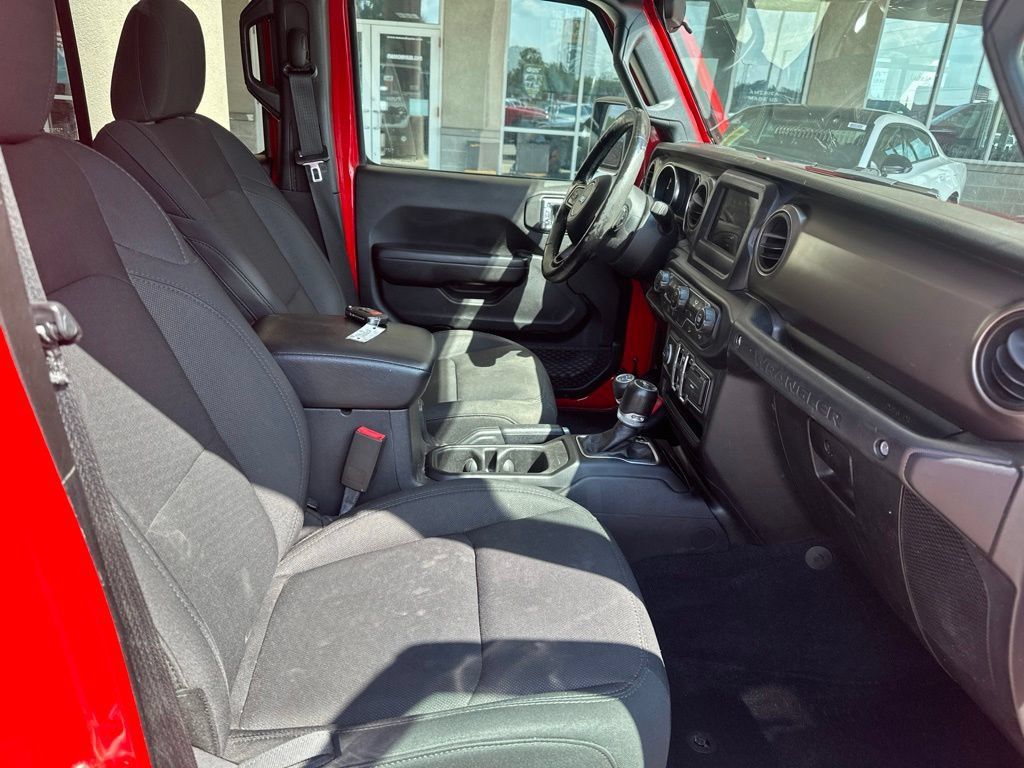 Used 2020 Jeep Wrangler Unlimited Sport AWD/4WD image 12