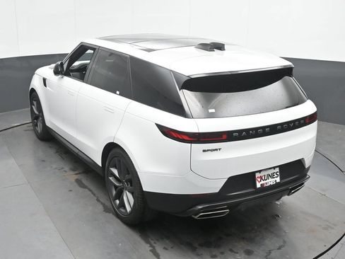 Used 2024 Land Rover Range Rover Sport SE AWD/4WD image 38
