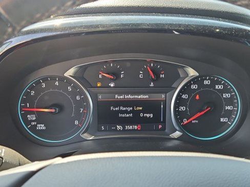 Used 2023 Chevrolet Traverse RS w/ LPO, Floor Liner Package FWD image 12