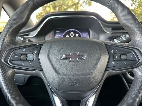 Used 2022 Chevrolet Bolt LT image 25