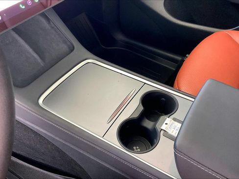 Used 2025 Tesla Model Y Long Range AWD/4WD image 15