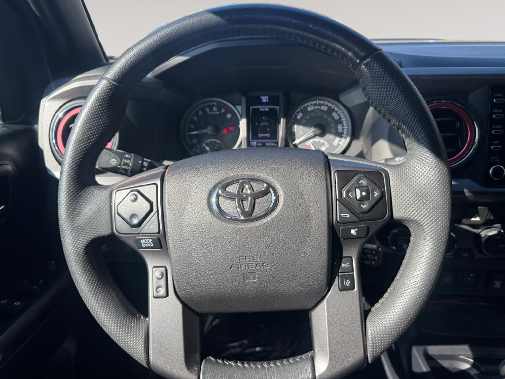 Used 2022 Toyota Tacoma TRD Sport w/ TRD Premium Sport Package AWD/4WD image 12