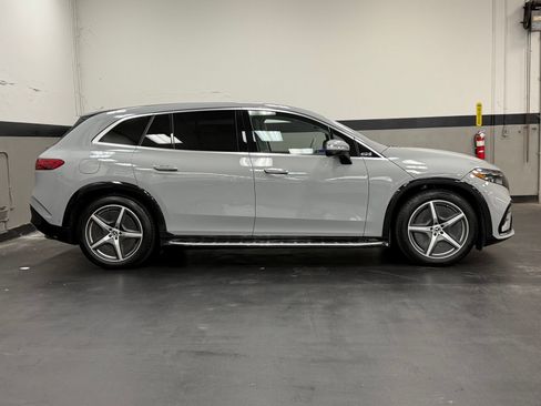 Certified 2023 Mercedes-Benz EQS 580 4MATIC SUV image 3