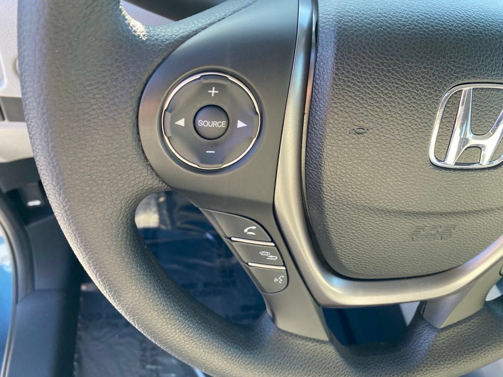 Used 2016 Honda Pilot LX image 18