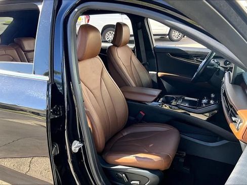 Used 2022 Lincoln Nautilus Reserve AWD/4WD image 7