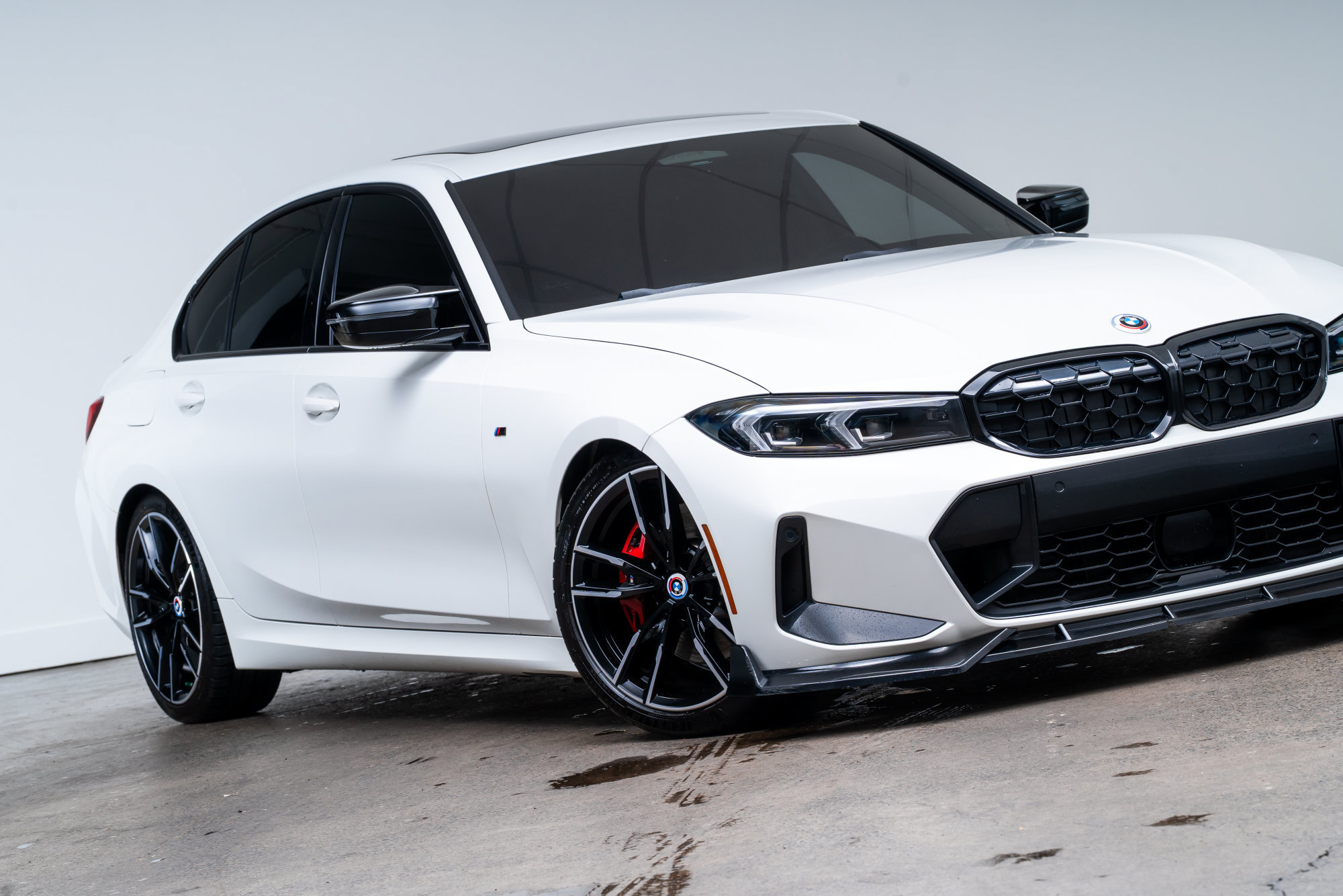 Used 2023 BMW M340i xDrive AWD/4WD image 2
