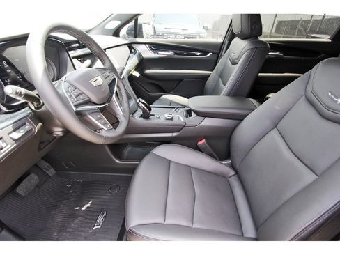 New 2026 Cadillac XT5 Premium Luxury w/ Driver Assist Package FWD image 6