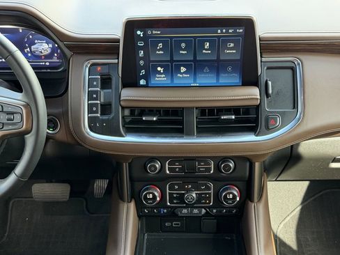 Certified 2024 Chevrolet Tahoe High Country AWD/4WD image 14