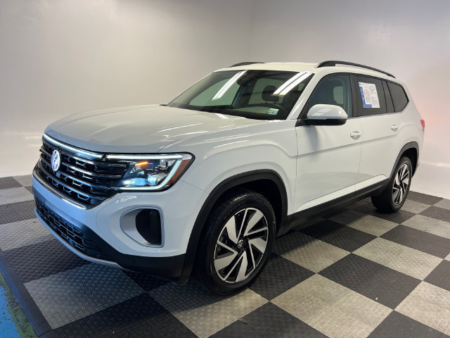 Certified 2024 Volkswagen Atlas SE FWD image 3