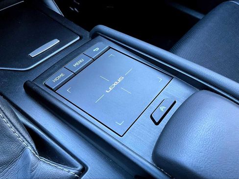 Used 2019 Lexus ES 300h image 31