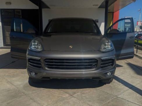 Used 2016 Porsche Cayenne image 6