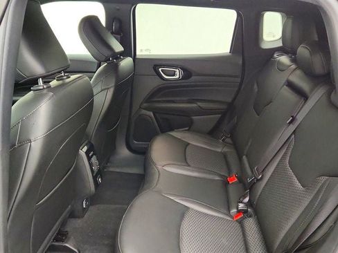 Used 2022 Jeep Compass Latitude AWD/4WD image 20