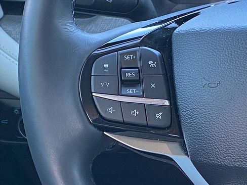 Certified 2025 Ford Explorer Platinum w/ Ultimate Package image 6