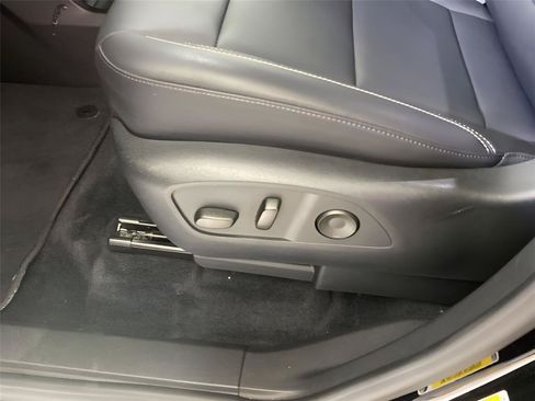 Used 2024 GMC Acadia Elevation FWD image 12