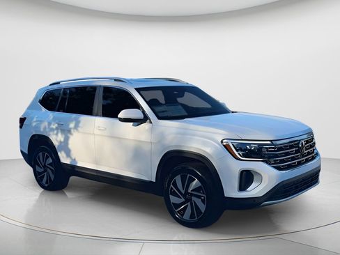 New 2026 Volkswagen Atlas SEL image 2