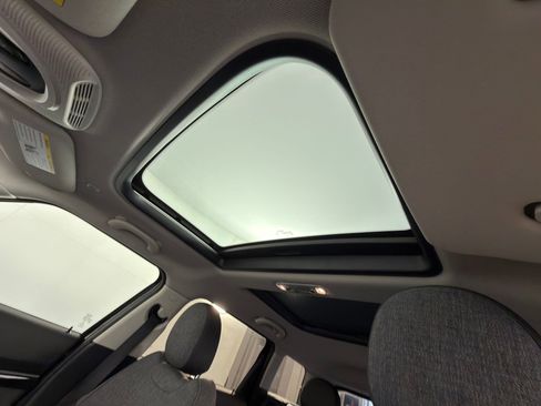 Used 2022 MINI Cooper Clubman S w/ Premium Package image 14