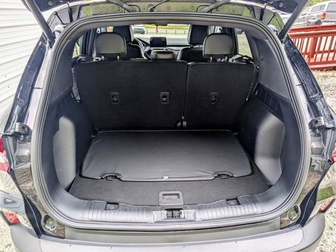Used 2025 Ford Escape ST-Line w/ Cold Weather Package FWD image 19