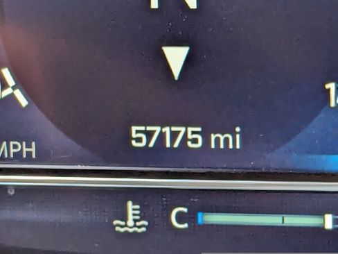 Used 2023 Chevrolet Tahoe Z71 w/ Off-Road Capability Package image 32