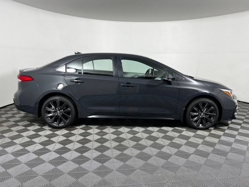 Used 2026 Toyota Corolla SE FWD image 4