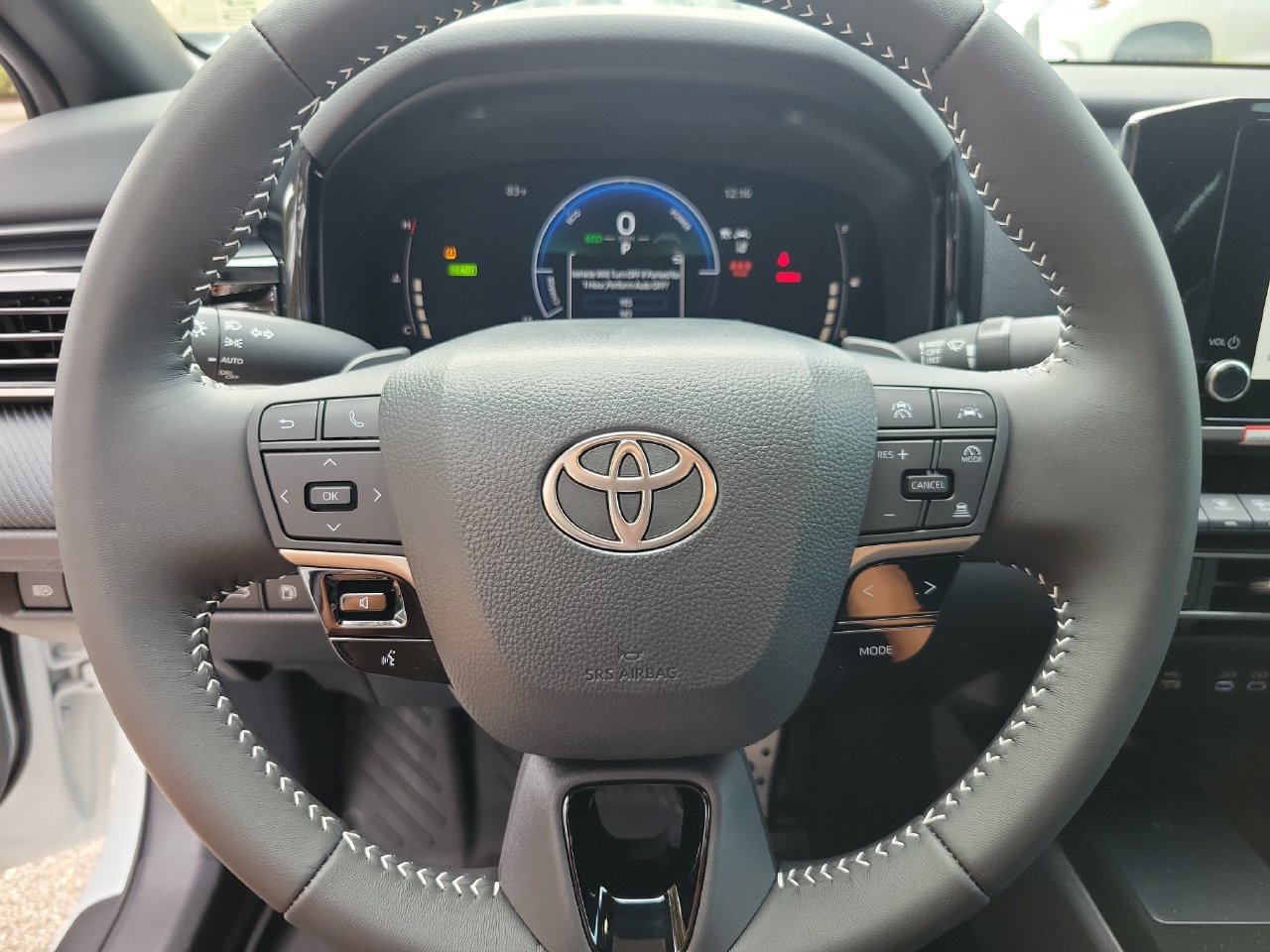 Used 2026 Toyota Camry SE w/ Convenience Package FWD image 19