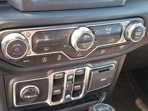 Used 2021 Jeep Wrangler Unlimited Sport image 12