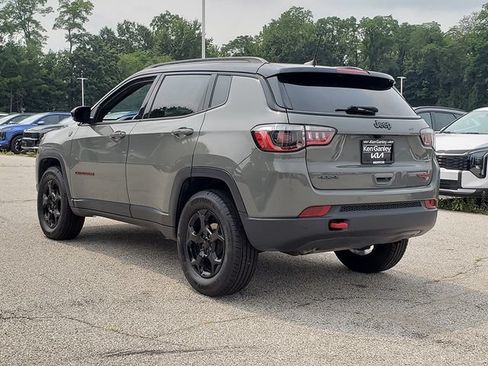 Used 2023 Jeep Compass Trailhawk w/ Trailhawk Convenience Group AWD/4WD image 4